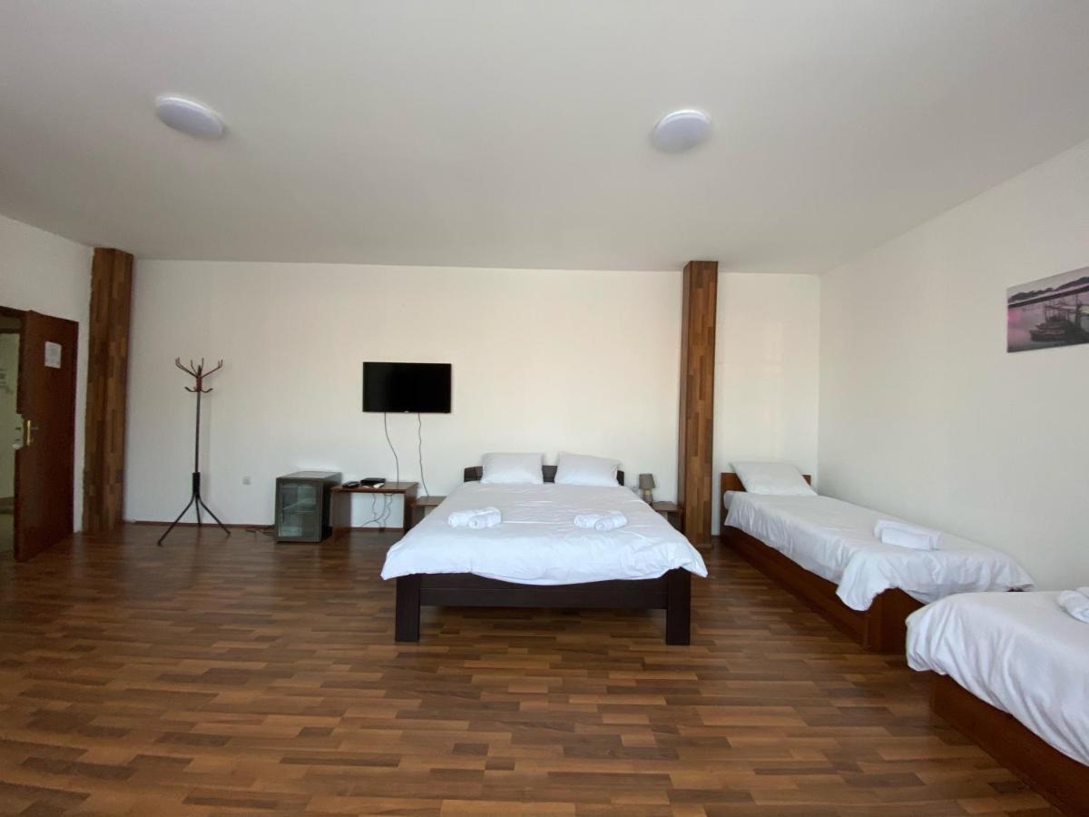 Hostel Prenokjishte Nama Kumanowo Zewnętrze zdjęcie