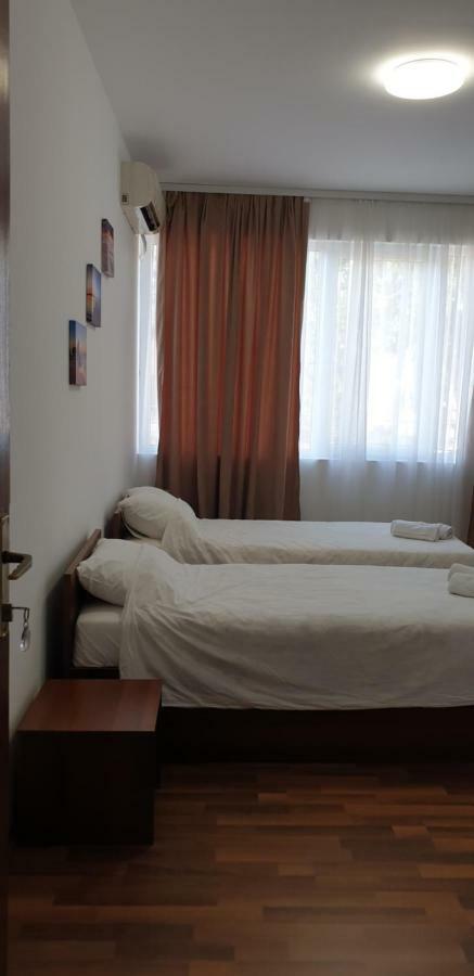 Hostel Prenokjishte Nama Kumanowo Zewnętrze zdjęcie