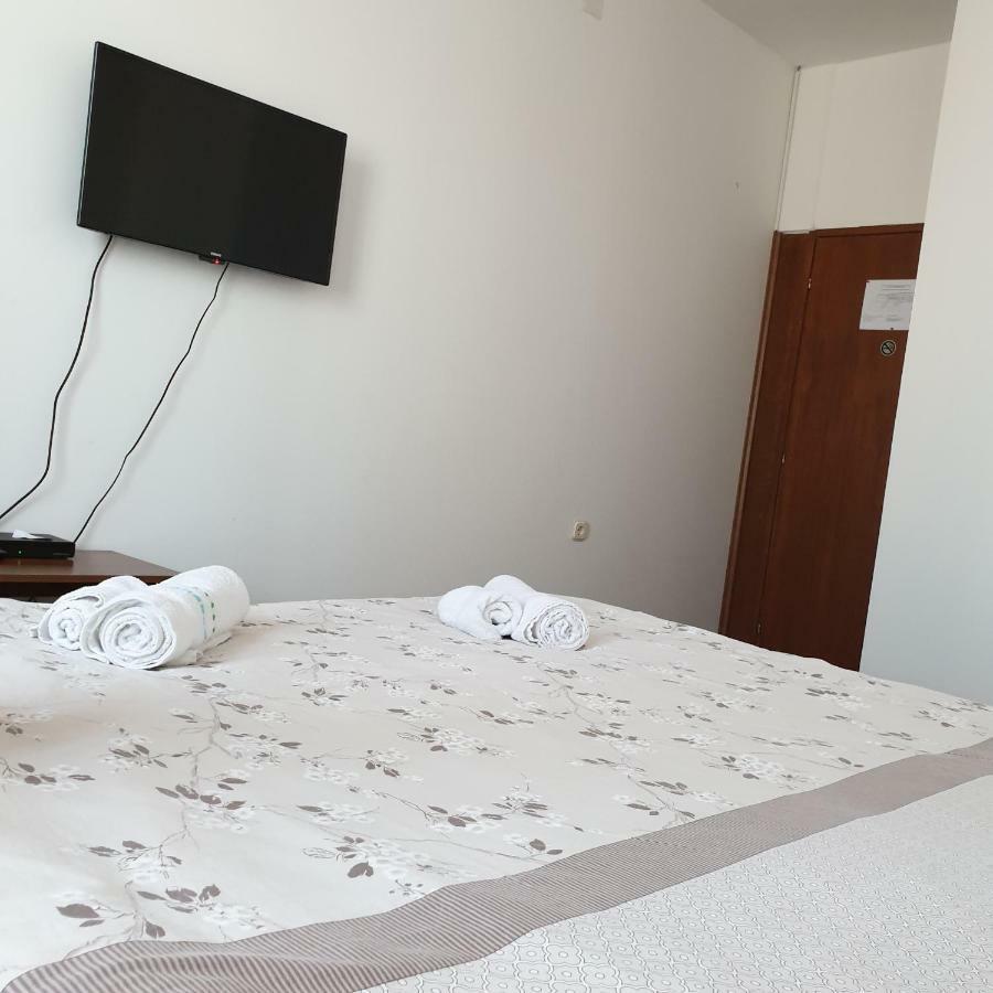 Hostel Prenokjishte Nama Kumanowo Zewnętrze zdjęcie